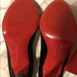 Authentic LOUBOUTIN Peep Toe Black Leather 39